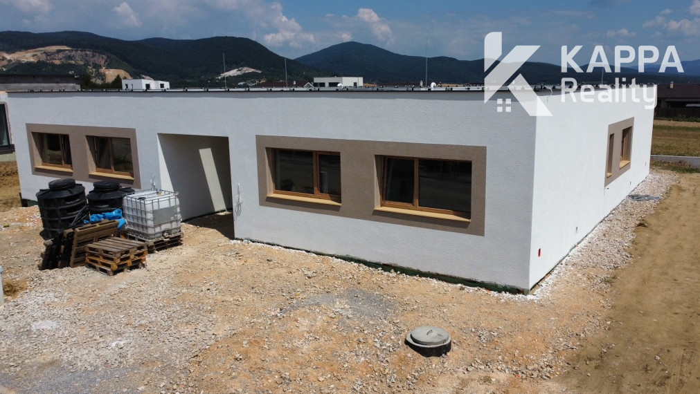 PREDANÉ | 4 izb. rodinný dom A | Trenčianske Jastrabie