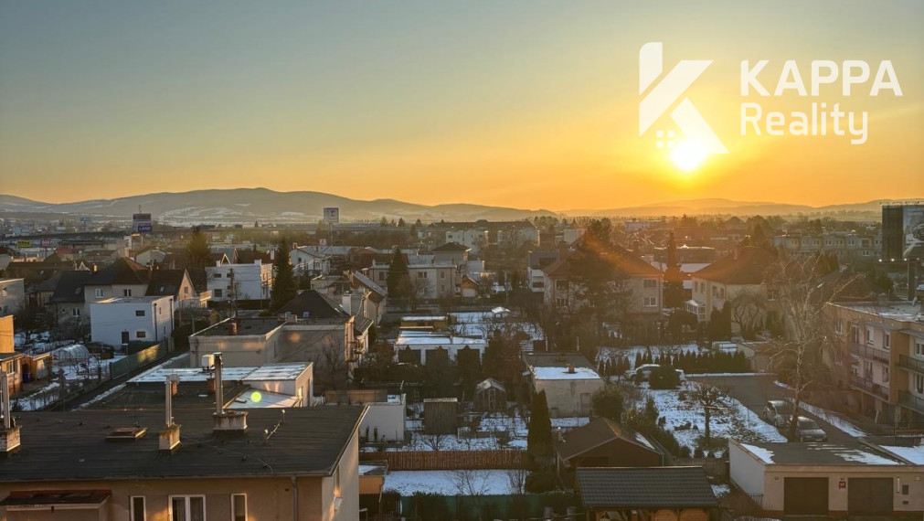 REZERVOVANÉ | Veľký 2 izb. byt | 56 m2 | Beckovská, Trenčín