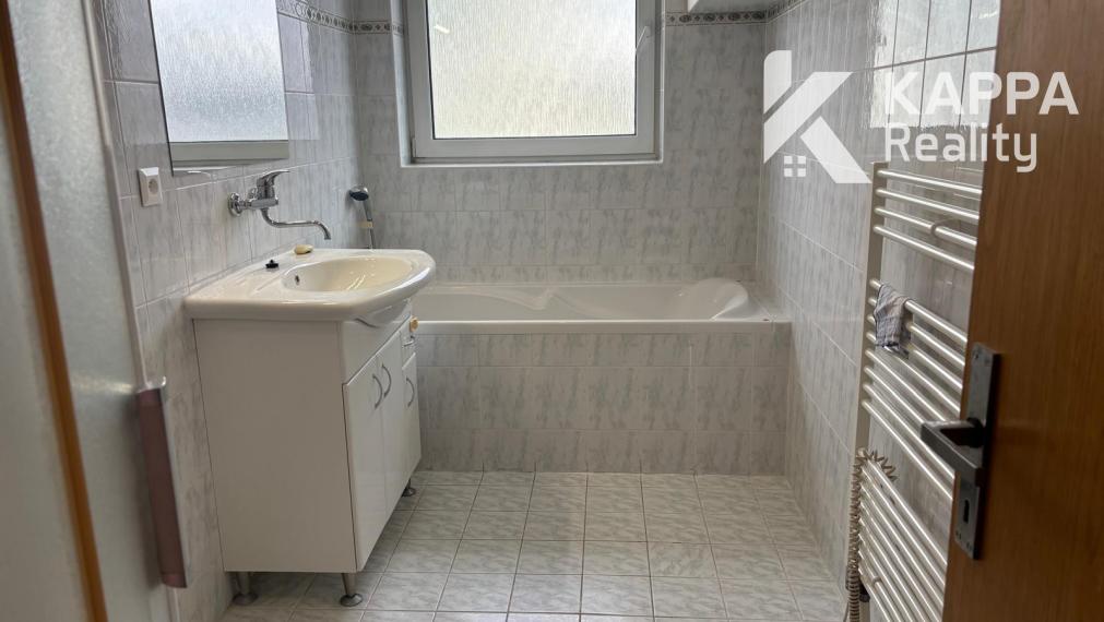 Na prenájom 3 izbový byt | 95 m2 | Trenčín | 2 balkóny