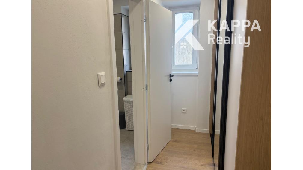 Na prenájom 2i. byt  | 63 m2 | Dlhé Hony, Trenčín, zariadený