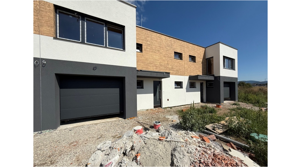 REZERVOVANÉ | RD 4 izb. s garážou | 1A | Trenčín – Zlatovce