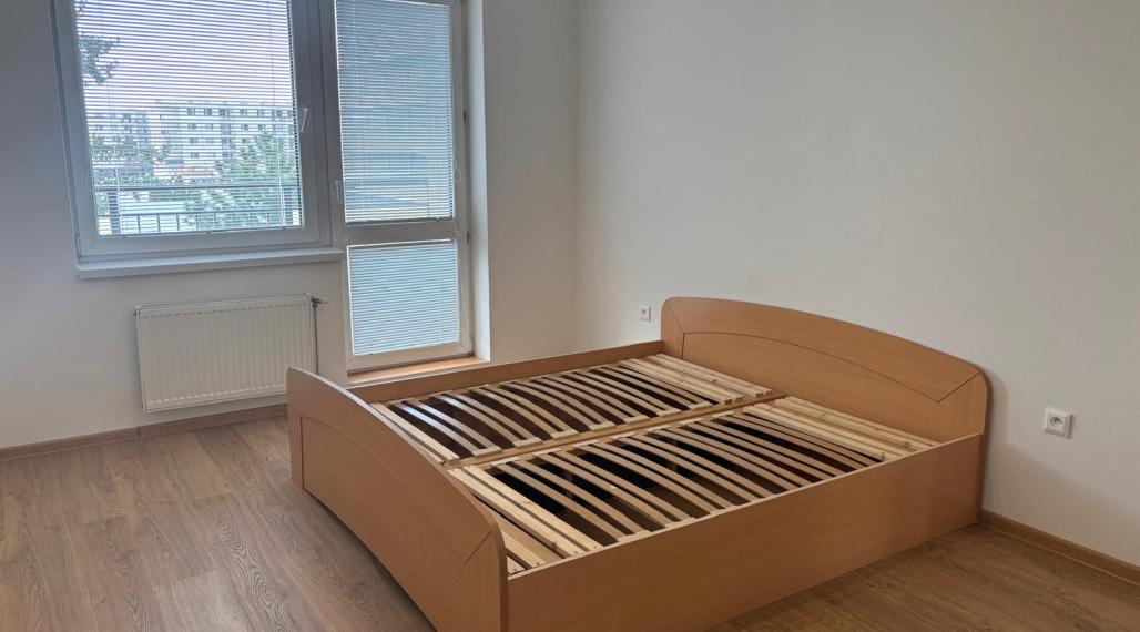 Na prenájom 3 izbový byt | 95 m2 | Trenčín | 2 balkóny