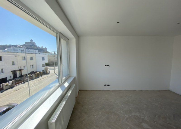 Nový 2 izb. byt B, Trenčín – SIHOŤ, výhľad na hrad, parkovanie